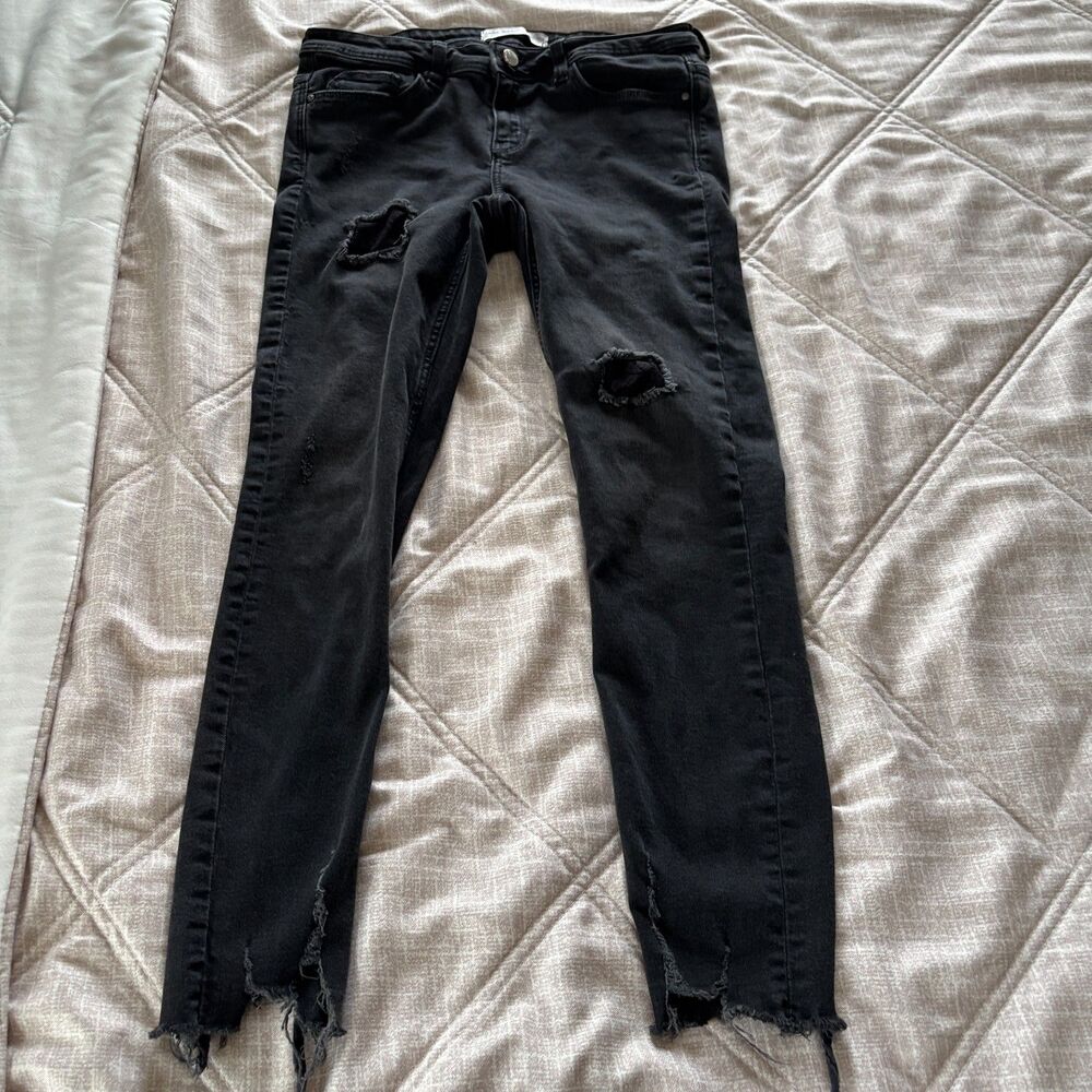 Zara: Basic Z1975 Distressed Skinny Jeans Women's Size 4 (EUR 36) Black Raw Hem